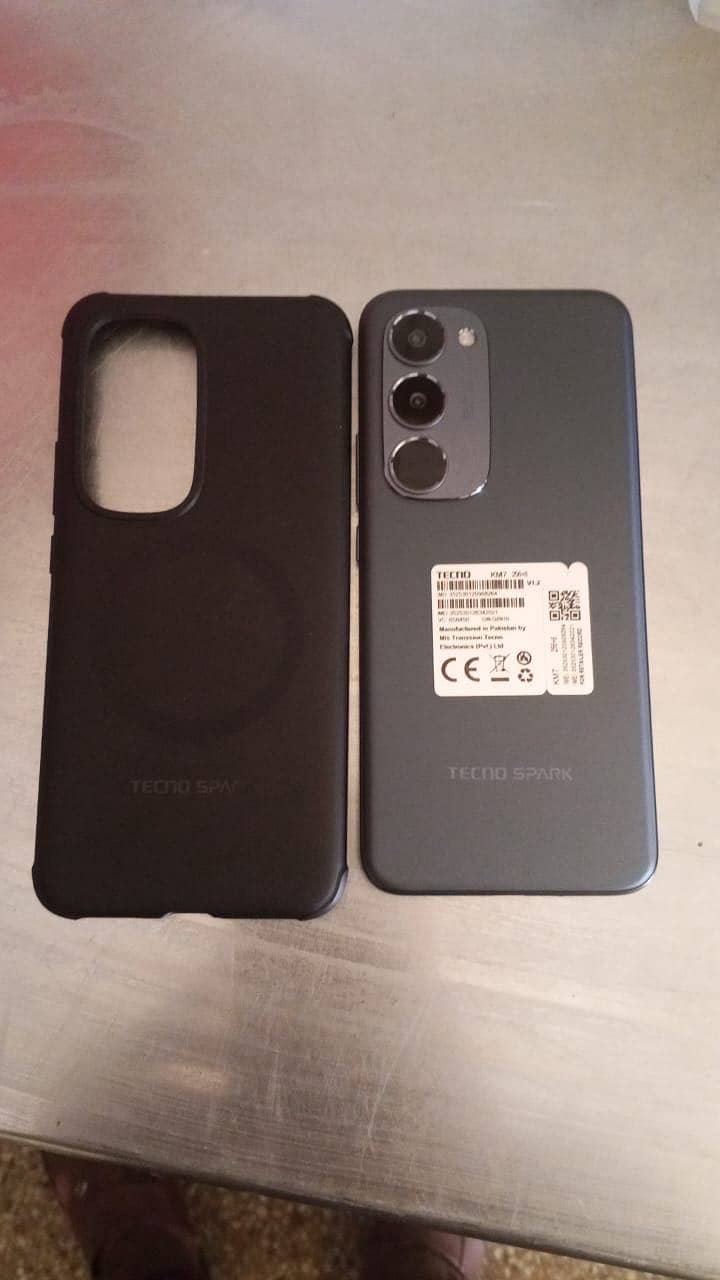 Tecno spark 40pro plus 3