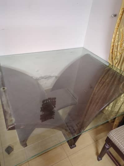 Daining table stylish with 6 chairs