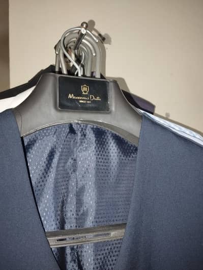 Massimo Dutti Navy Blue 3 Piece Suit – Size 36 – Excellent Condition