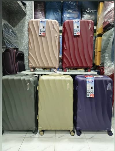 SUITCASES|LUGGAGE BAGS|ATTACHI CASE|TRAVELLING BAGS