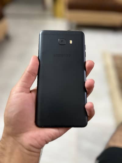 Samsung Galaxy c9 pro