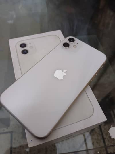 Apple IPhone Available In Genuine Condition