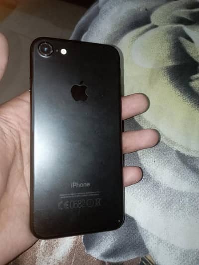 Apple iPhone 7