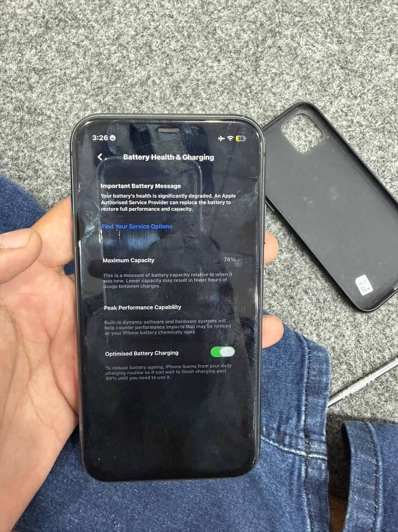 iPhone 11 4