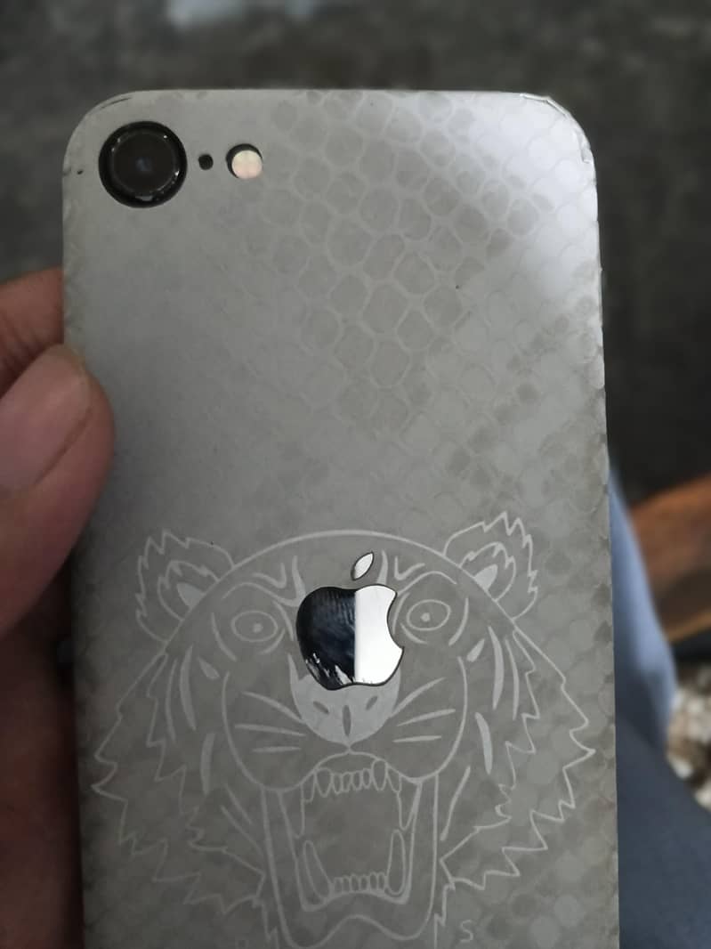 iphone SE 2nd generation 1
