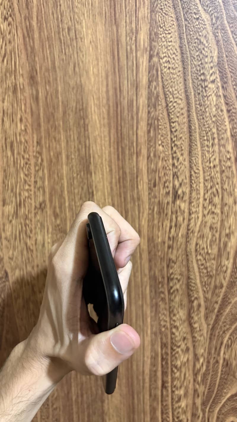 iPhone XR 5