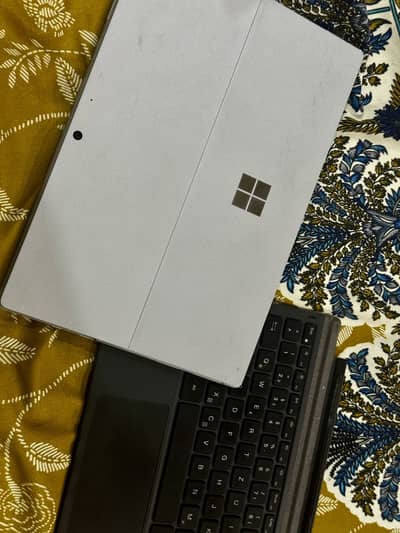 Microsoft Surface 7 pro 8/256/i5-10