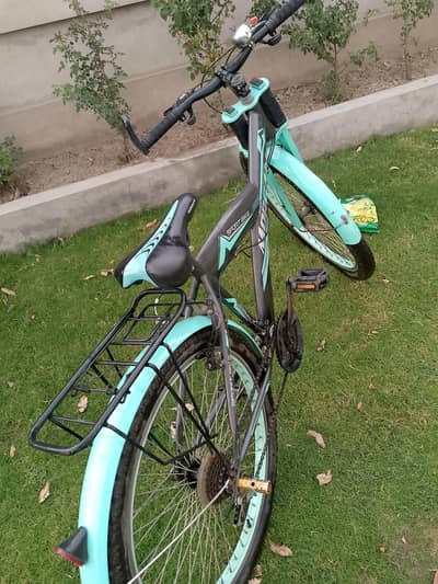 Cycle and bicycle