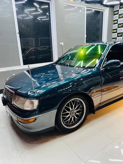 Toyota Crown royal