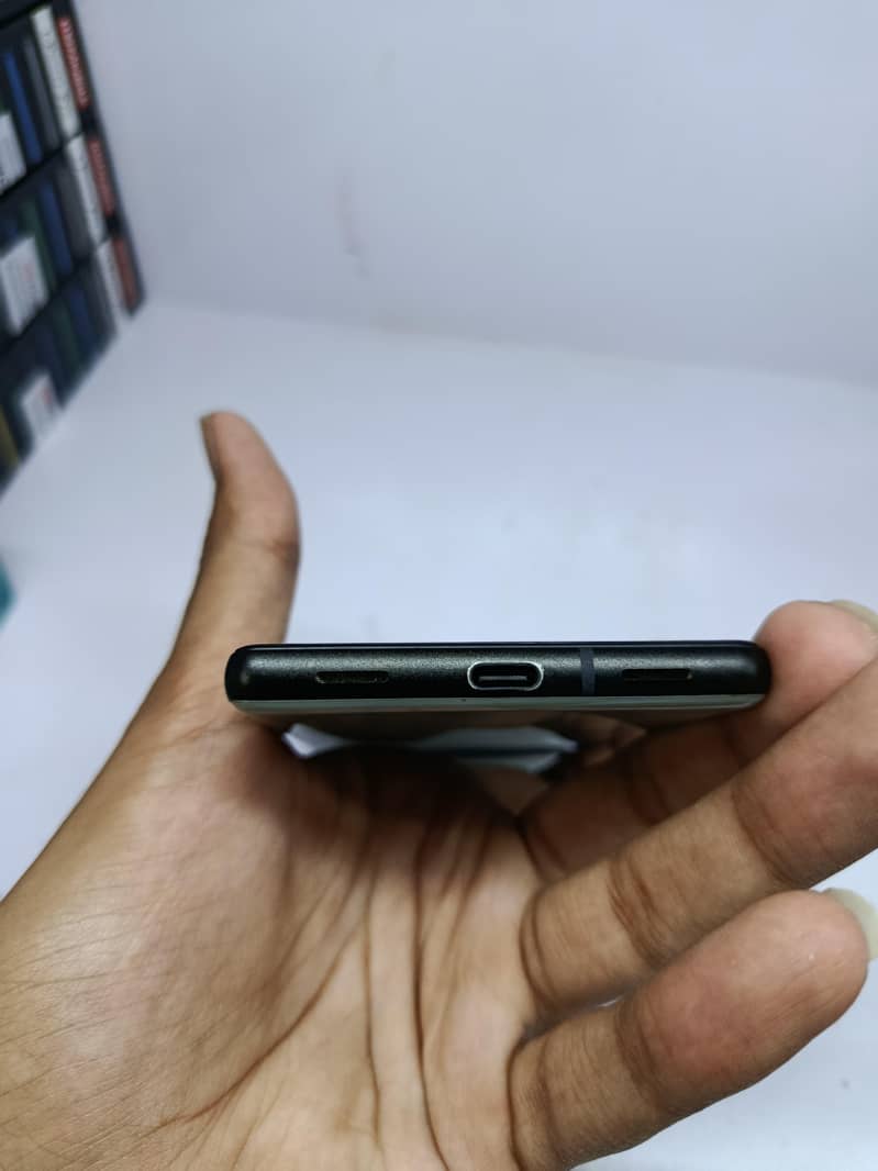 Google pixel 6a 3
