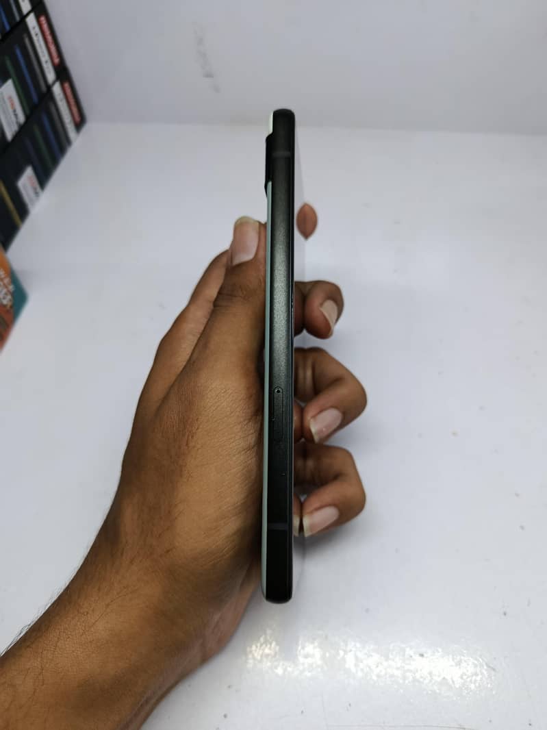 Google pixel 6a 4
