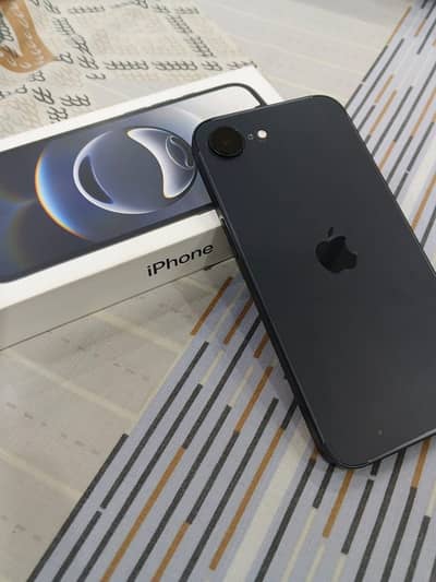 Iphone 16e with box