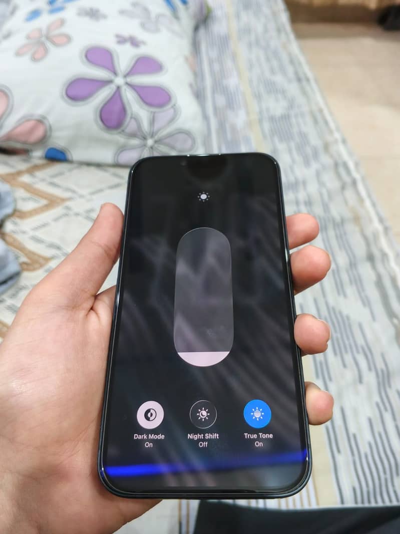 Iphone 16e with box 6