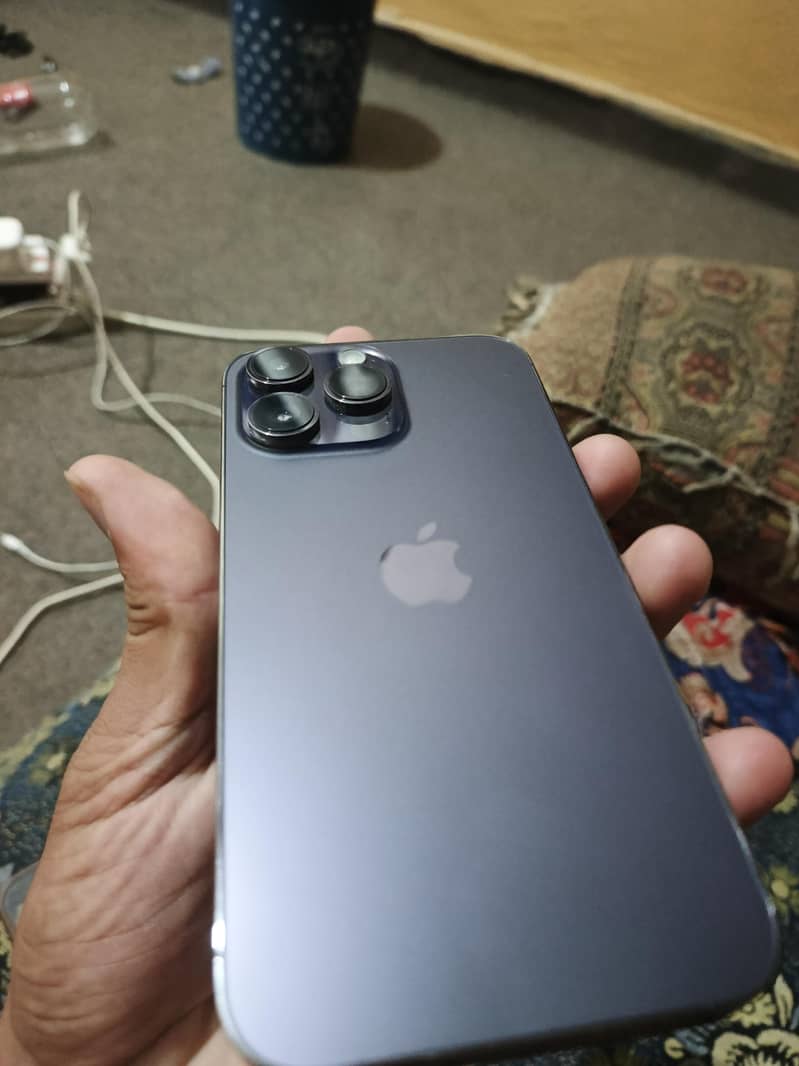 iphone 14 pro max 2