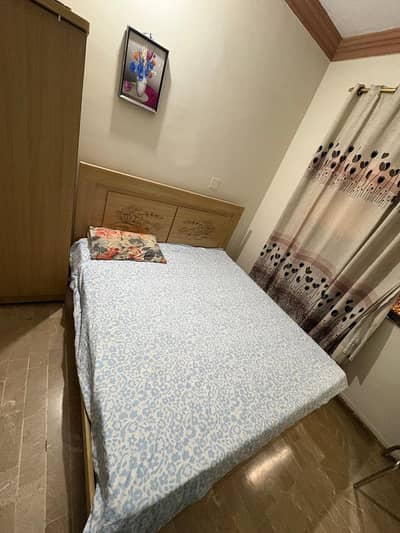Bed Almari Mattress