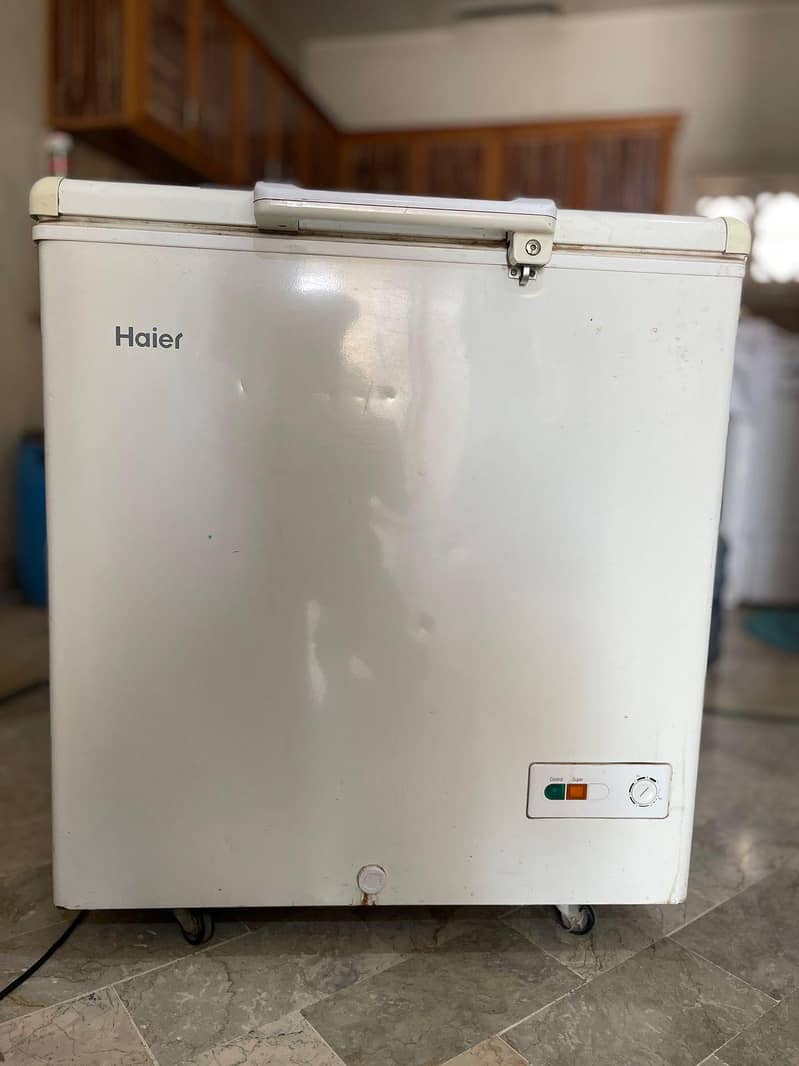 single door deep freezer 1