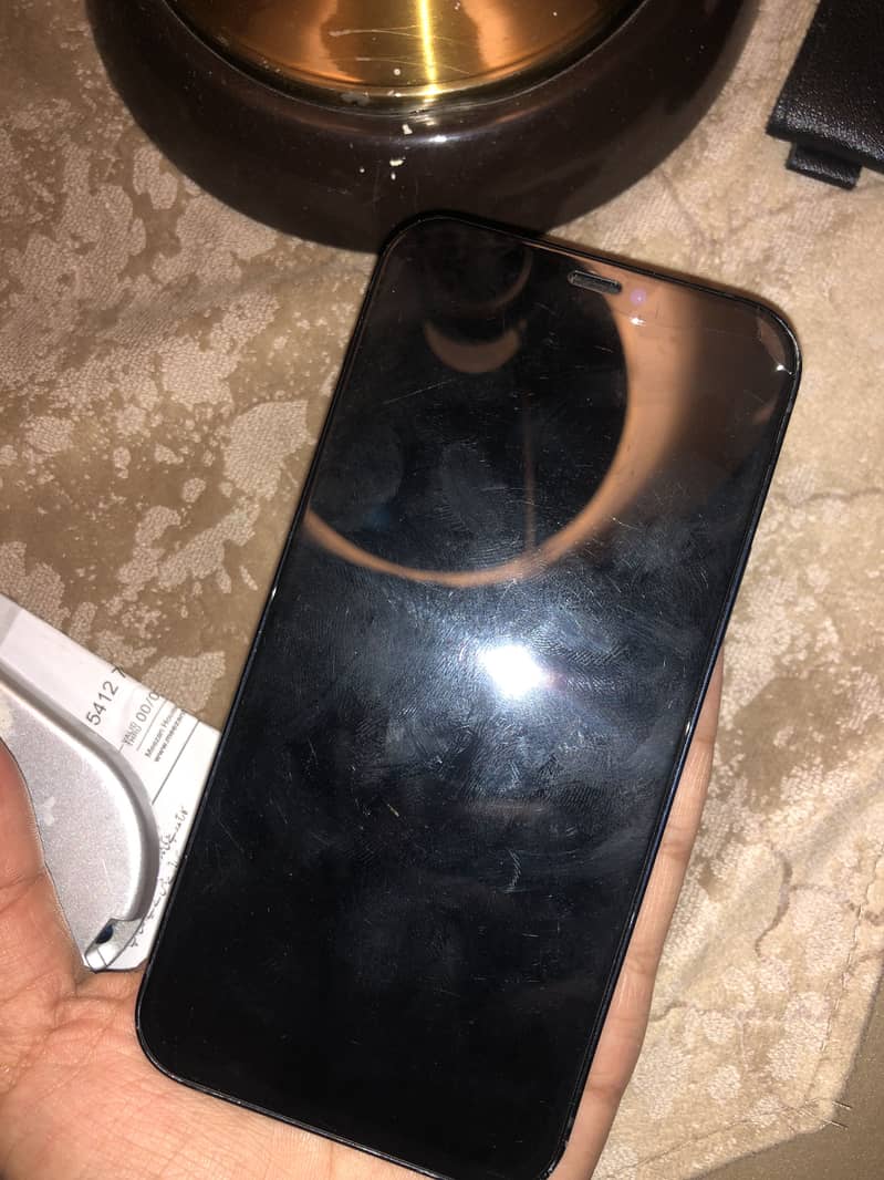 Iphone 12 4
