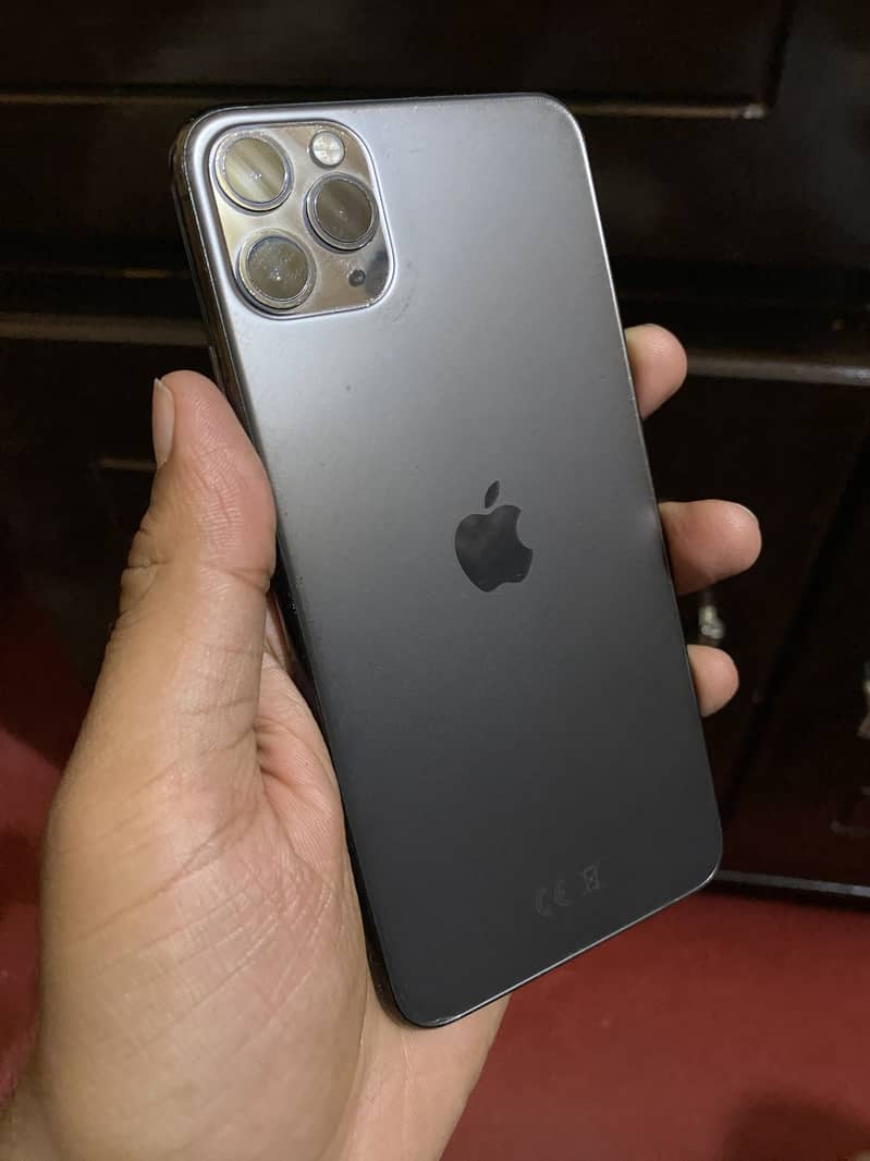 iPhone 11 Pro Max 0