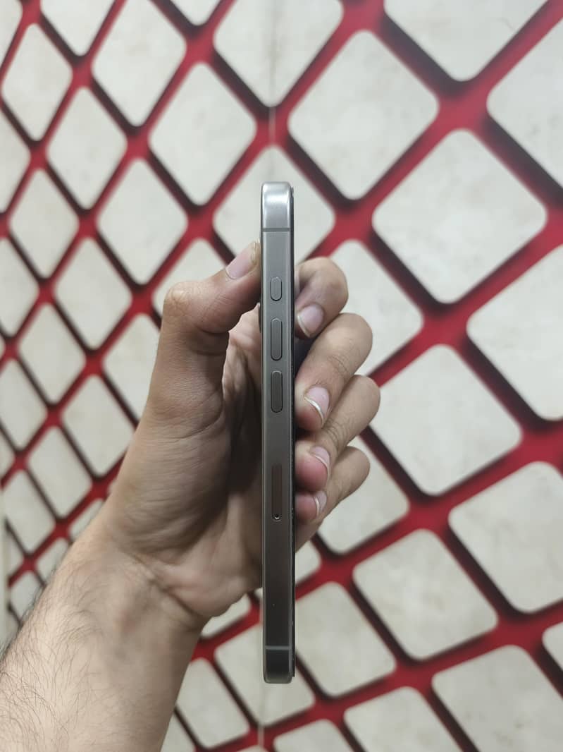 Iphone 15 Pro 1