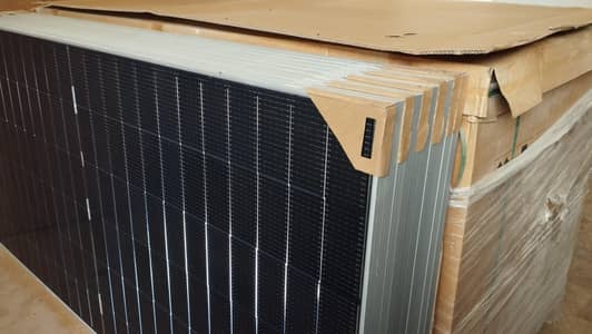 Jinko 585 Watts Bifacial Solar Panel Long Wire A-Grade and Verified