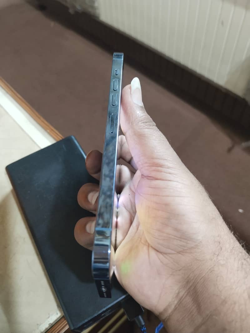 13 pro max 6