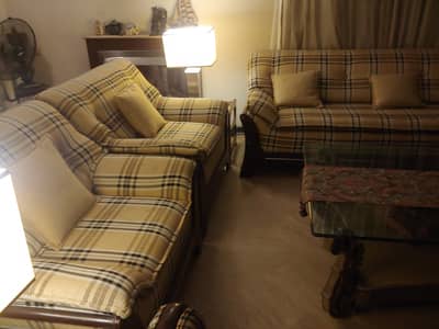 5 seater sofa set with lamps