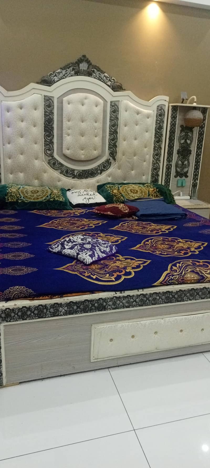 bed kingsize 1
