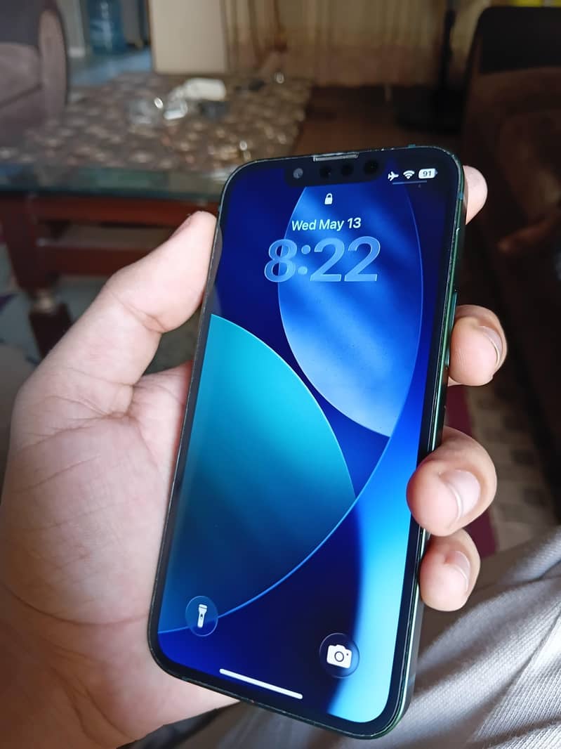 iPhone 13 mini 1