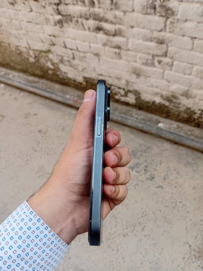 iphone 14 pro 3