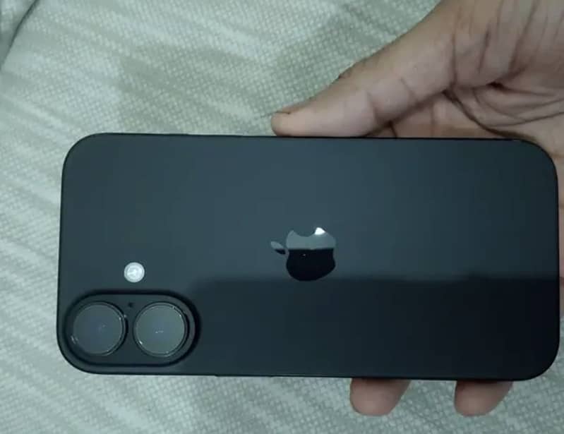 Iphone 16 jv 1