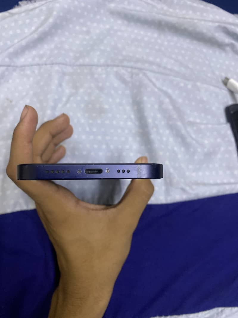 Iphone 12 3