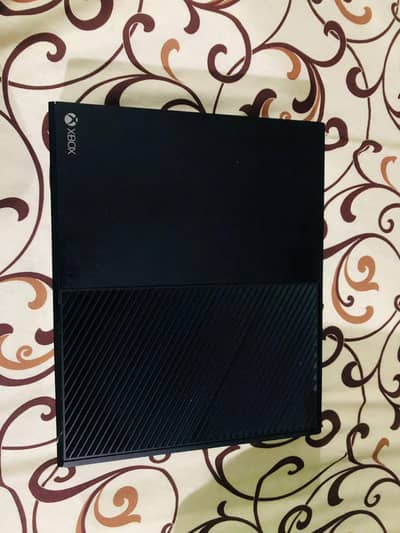 XBOX ONE (BLACK MODEL)