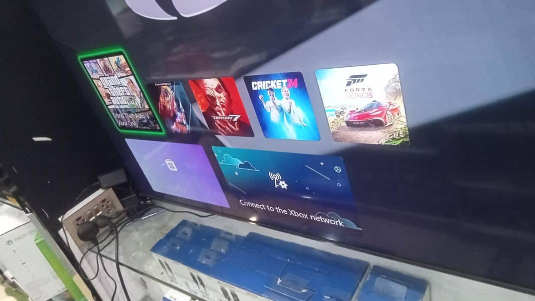XBOX ONE (BLACK MODEL) 7