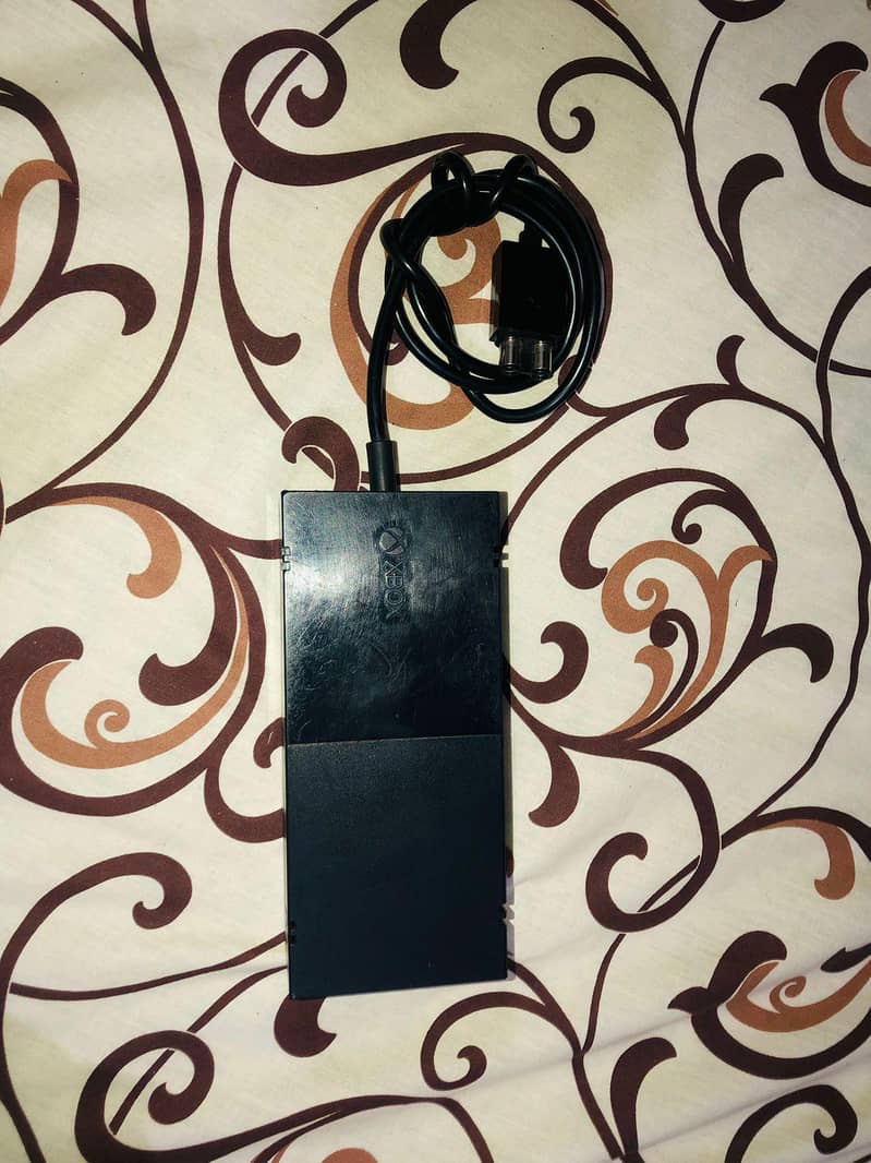 XBOX ONE (BLACK MODEL) 8