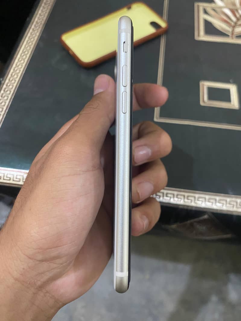 iPhone se 3 1