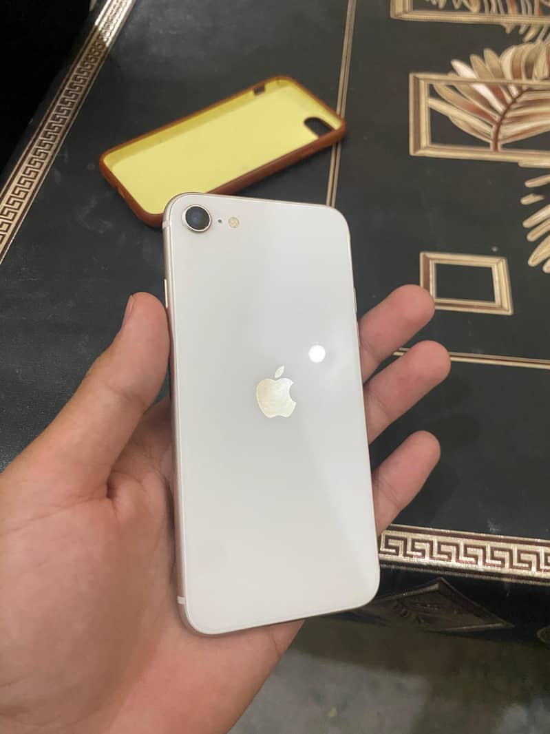 iPhone se 3 2
