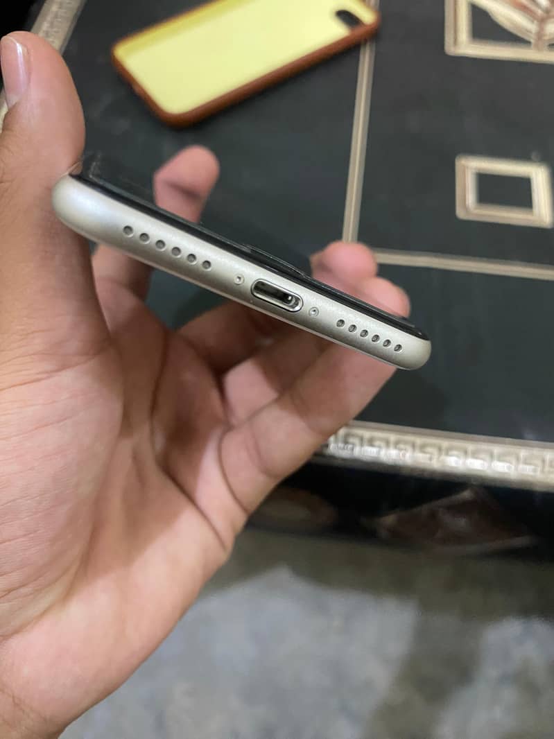 iPhone se 3 3
