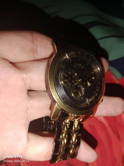no smart watch just wrist watch