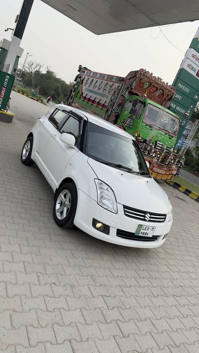 Suzuki swift 2017 DLX total genuine lahore registered new car
