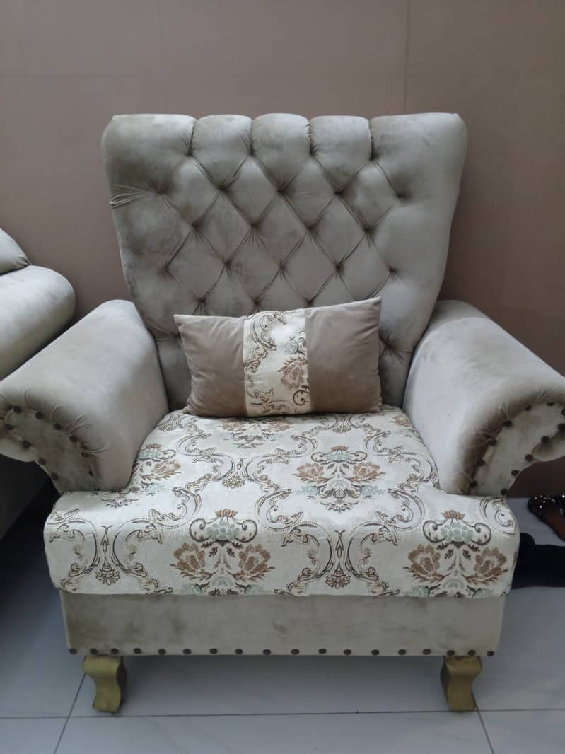 3 Seater 1
