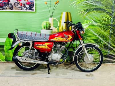 Honda 125 2021 model Antique