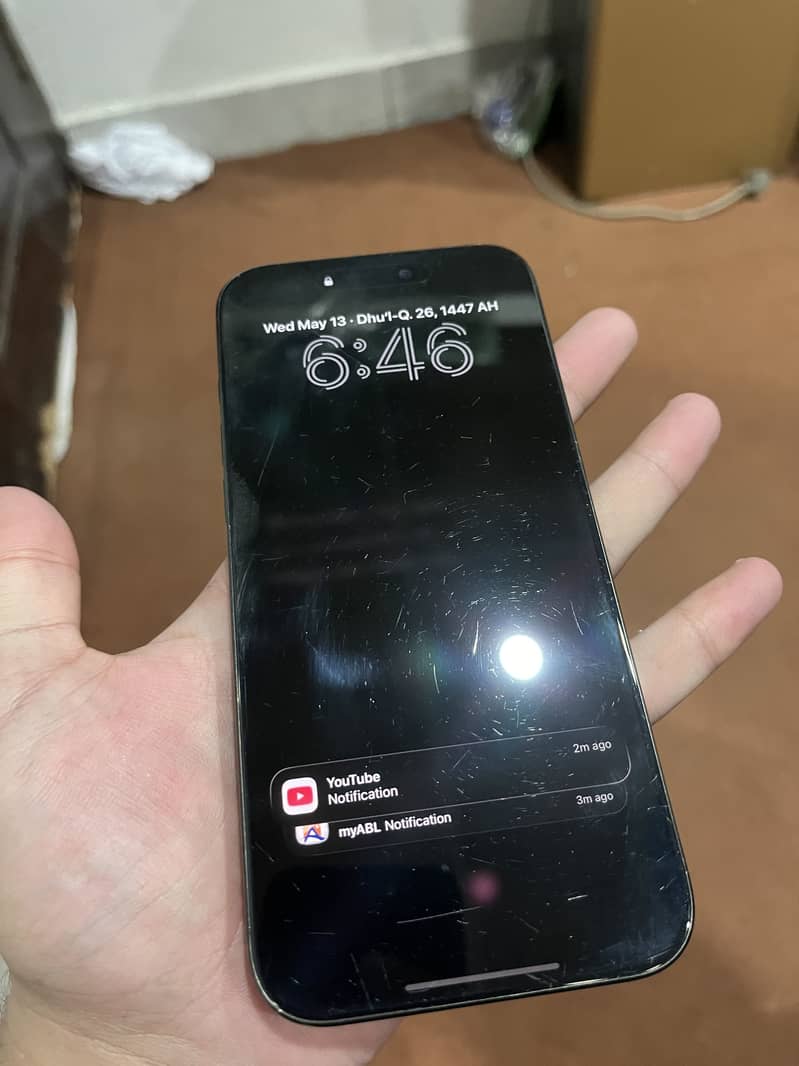 Iphone 16 pro max 1