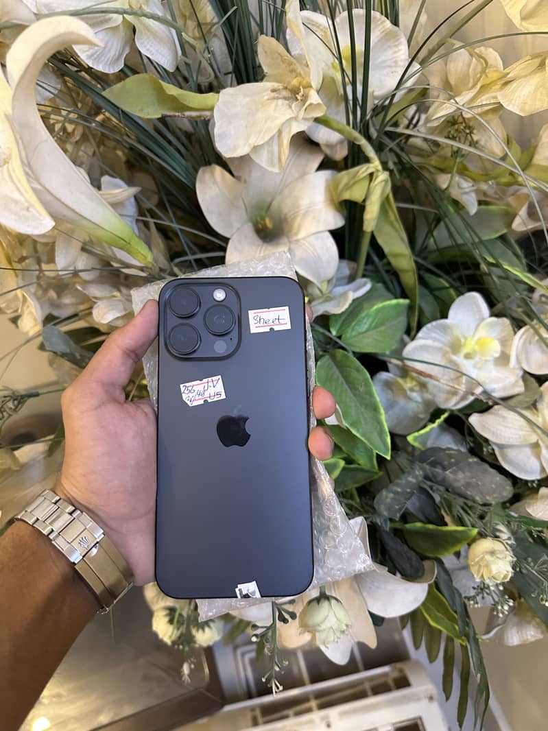 iPhone 15 Pro Max 0
