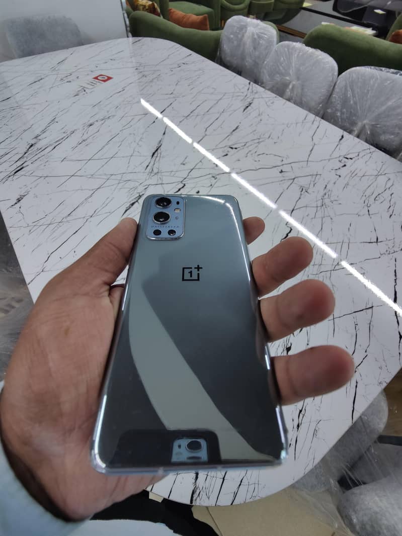 Oneplus 9 pro 5G 1