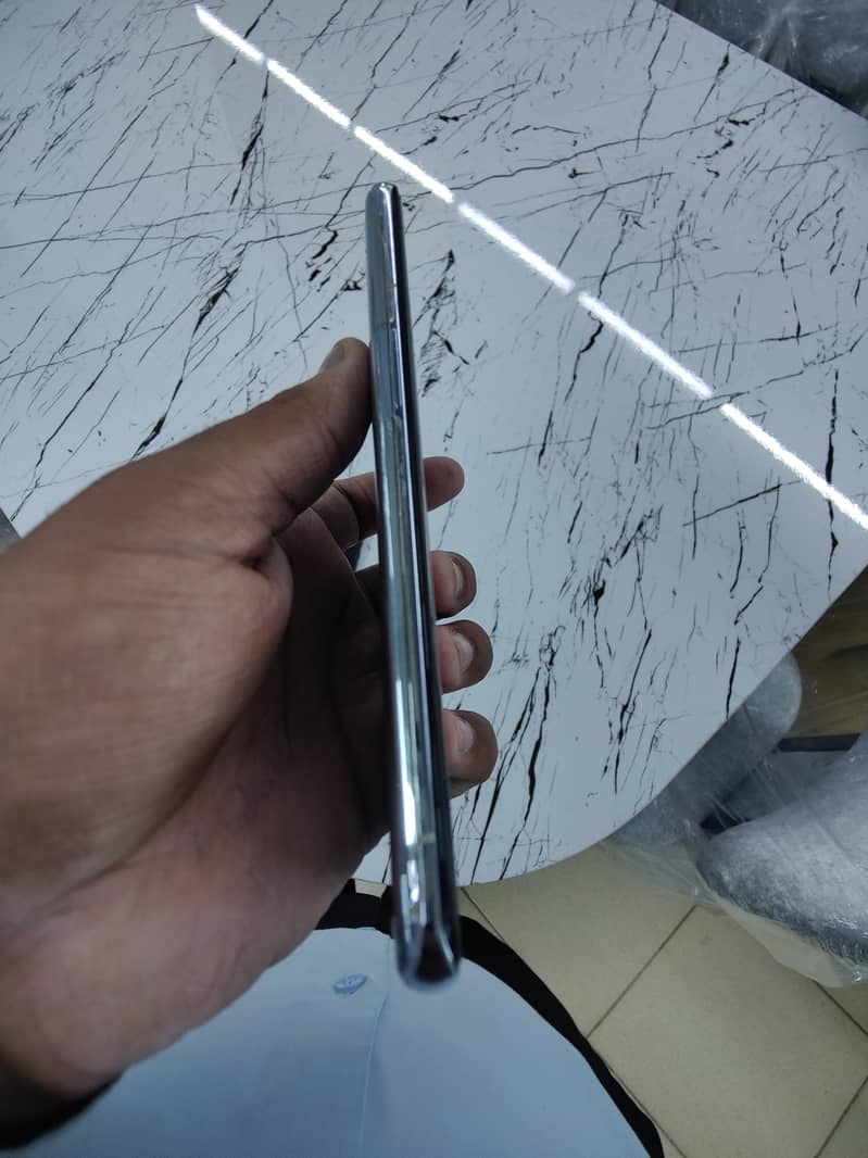Oneplus 9 pro 5G 3