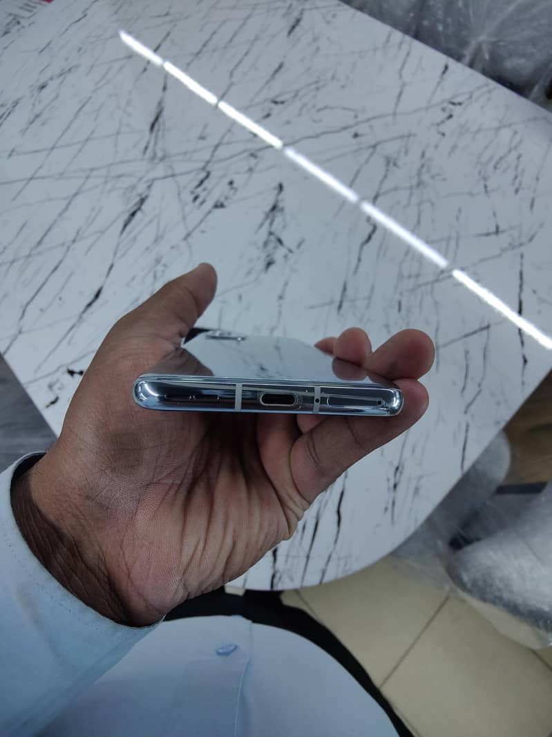 Oneplus 9 pro 5G 4