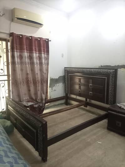 king size bed for sale condition 8/10 + side tables + dressing table
