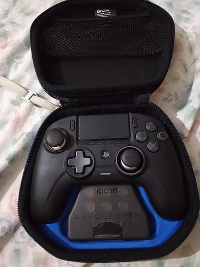 Nacon Ultimate Pro Wireless Controller For PS4 And Pc