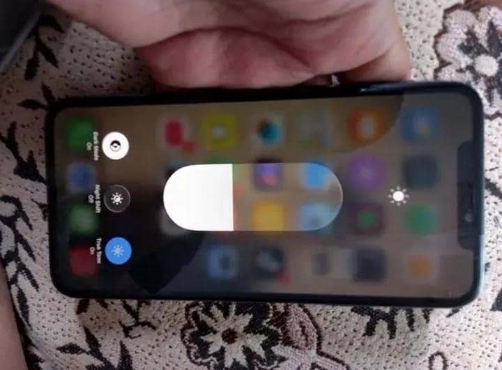 iPhone 11 pro max 2