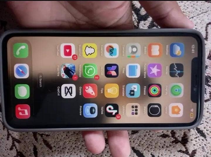 iPhone 11 pro max 4